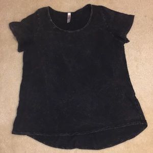 Lularoe Classic Tee